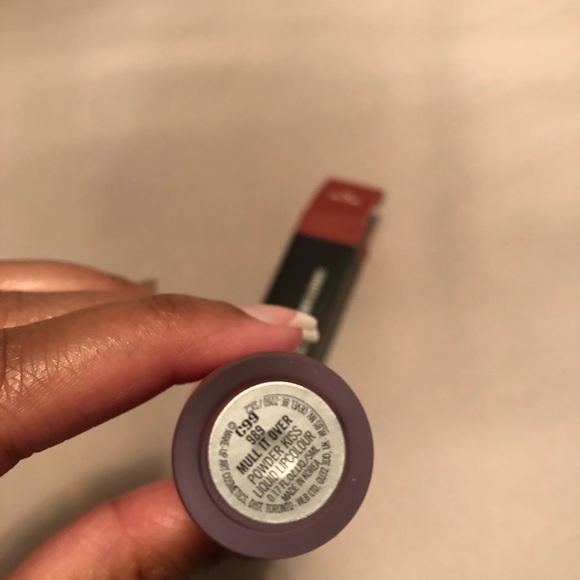 MAC Powder Kiss Liquid Lipcolor - Mull It Over - Picture 3 of 3